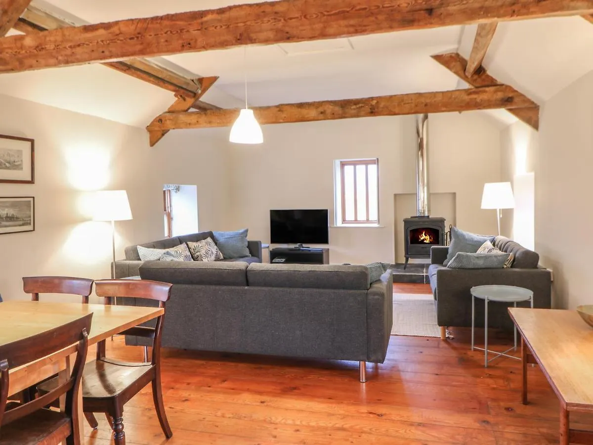 Mill Farm House Richmond